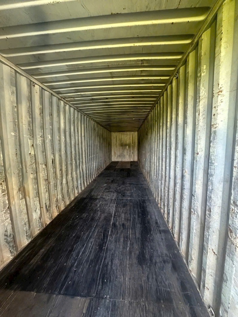 Đảm bảo an toàn hàng hóa với dịch vụ kéo container TP HCM đi Vĩnh Long chuyên nghiệp.