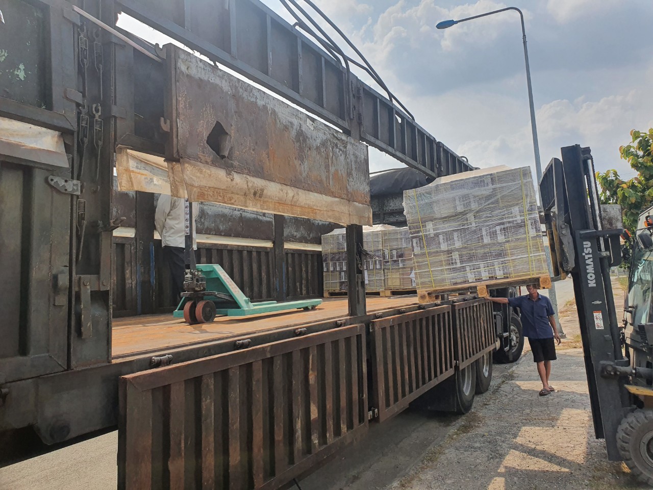 cho thuê xe đầu kéo phủ bạt Quảng Nam đi Hải Phòng