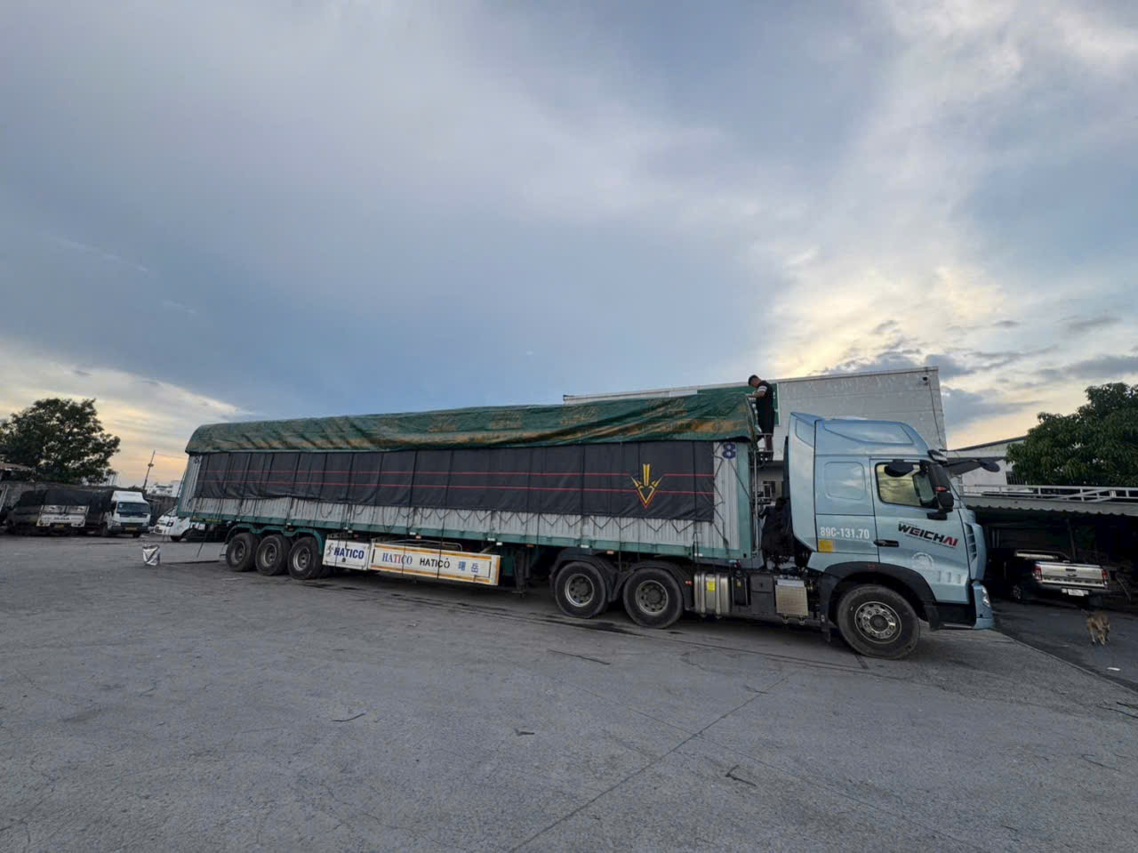 Cho thuê xe đầu kéo phủ bạt Bình Dương đi Hải Phòng