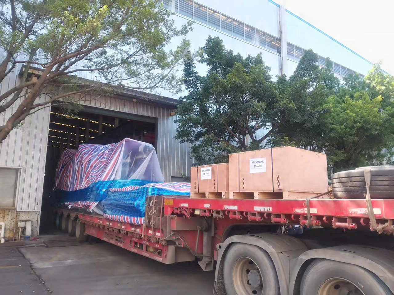 cho thuê xe đầu kéo mooc lùn Long An đi Hà Tĩnh