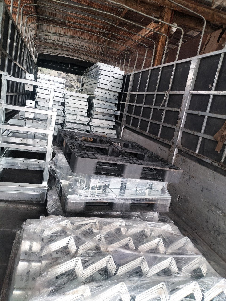 Cho thuê xe đầu kéo phủ bạt Hà Tĩnh đi Hải Phòng