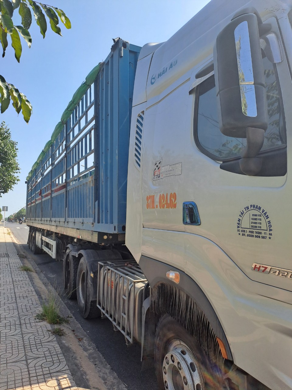 Cho thuê xe đầu kéo phủ bạt Quảng Bình đi Hải Phòng