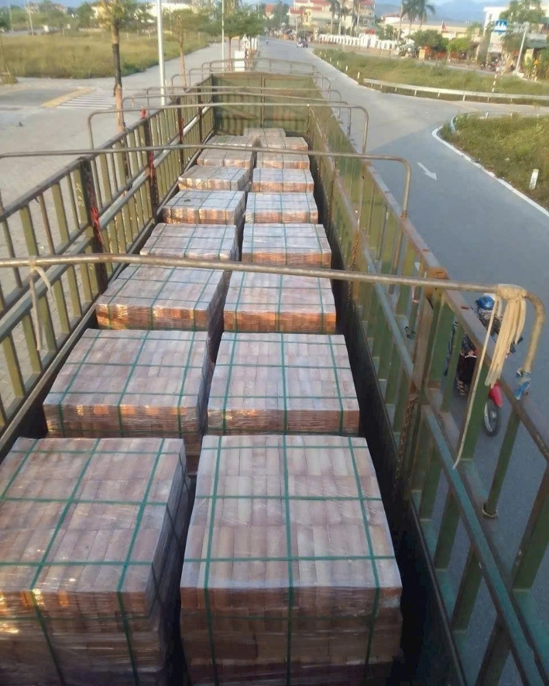 Quy trình kiểm soát an toàn khi cho thuê xe chở hàng Hòa Bình đi Long An