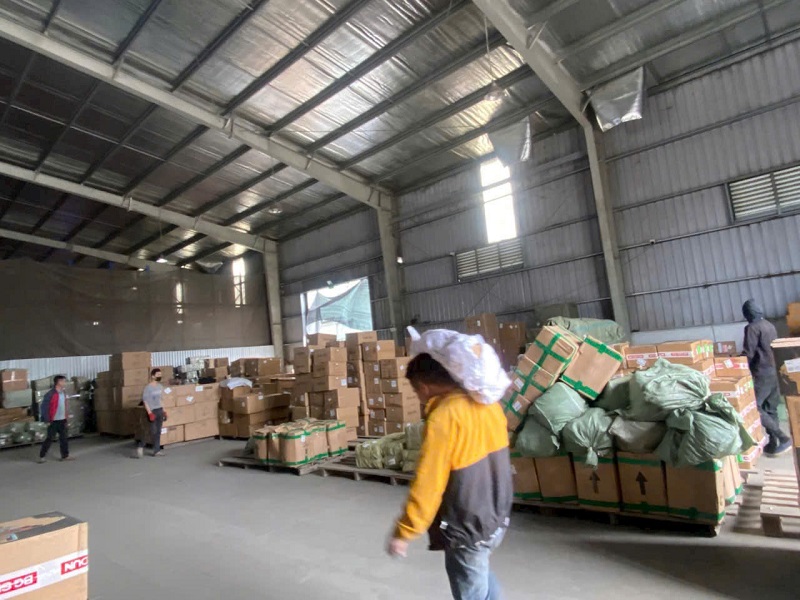 Hệ thống kho bãi logistics trung chuyển hàng hóa chuyên nghiệp kho-bai-trung-chuyen-logistics