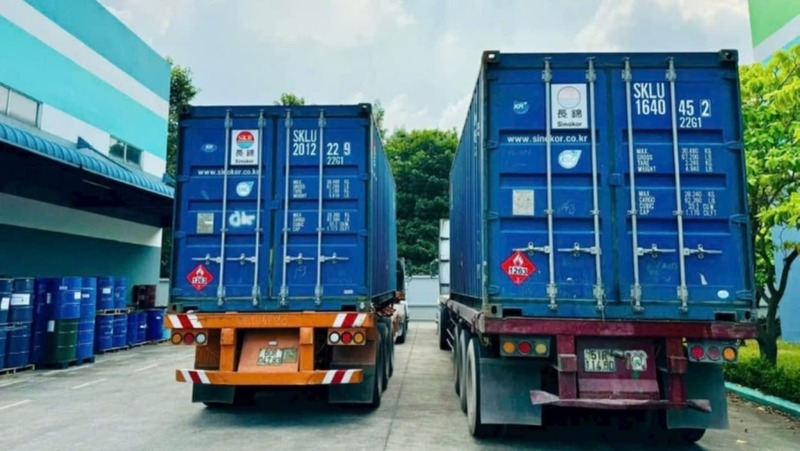 Xe tải chở hàng lên phà biển đi Phú Quốc an toàn van-chuyen-hang-hoa-qua-bien