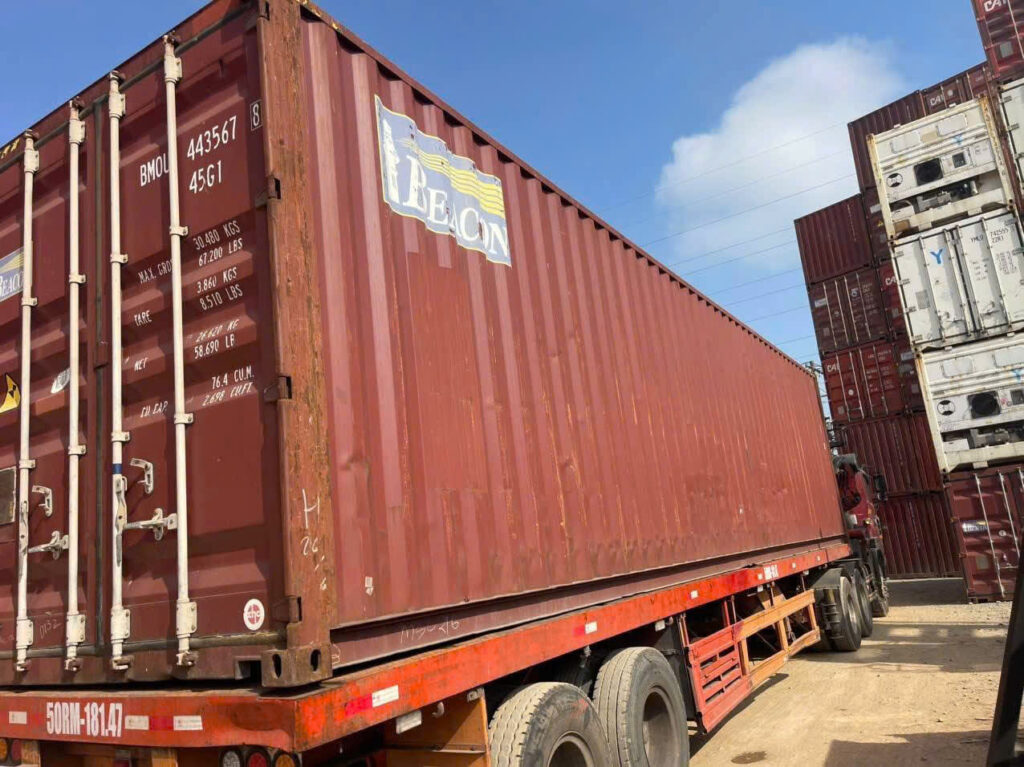 xe-dau-keo-container-40-feet-hc-cho-hang-bac-ninh-di-quang-tri